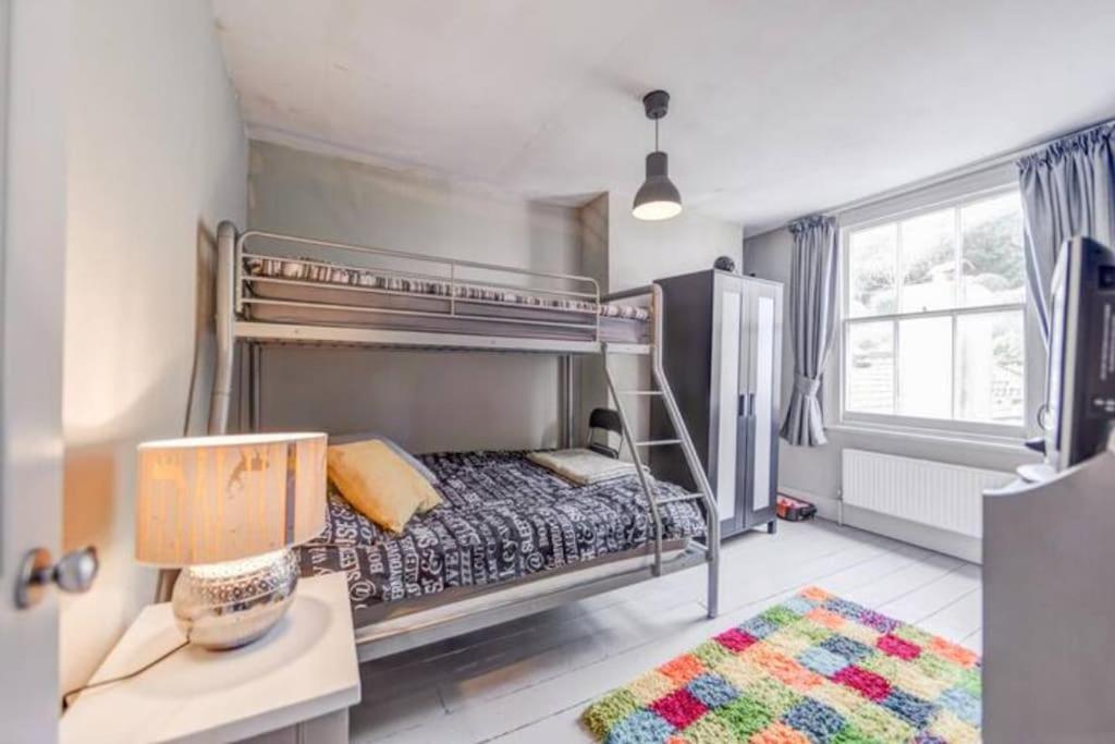 Heart Of The Beautiful Old Town Apartment Hastings Exterior photo